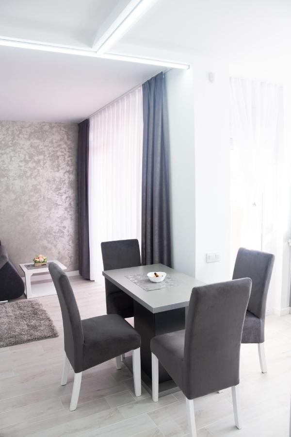 Gala Residence In Oradea Exterior foto